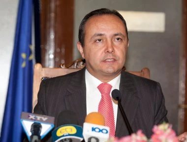 Καταγγελία Θ. Καράογλου για Δ. Τεμπονέρα - Τον κατηγορεί για «διασπάθιση δημοσίου χρήματος»